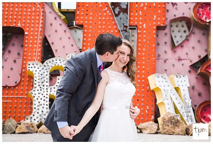 neon-museum-wedding-las-vegas_023